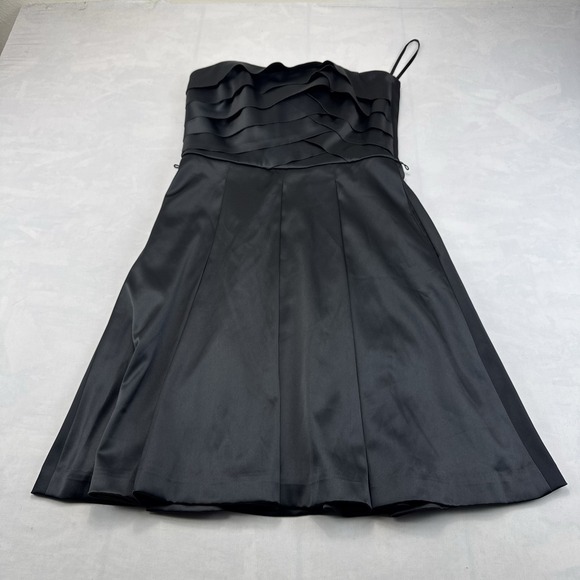 White House Black Market Dresses & Skirts - White House Black Market Womens Size 8 Black Strapless Satin Cocktail Dress NWOT